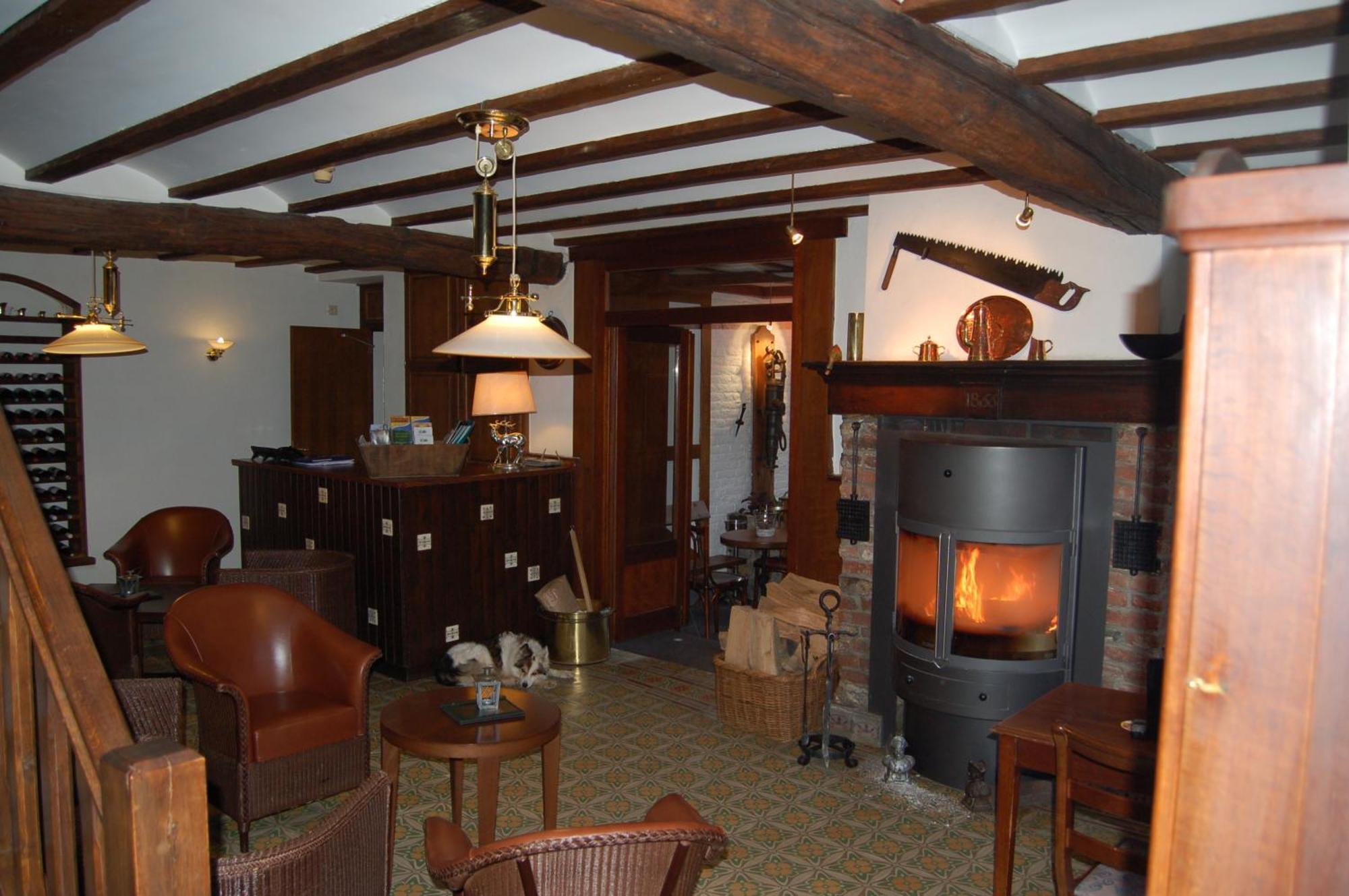 Hôtel/Restaurant à la Ferme Ferrières Extérieur photo
