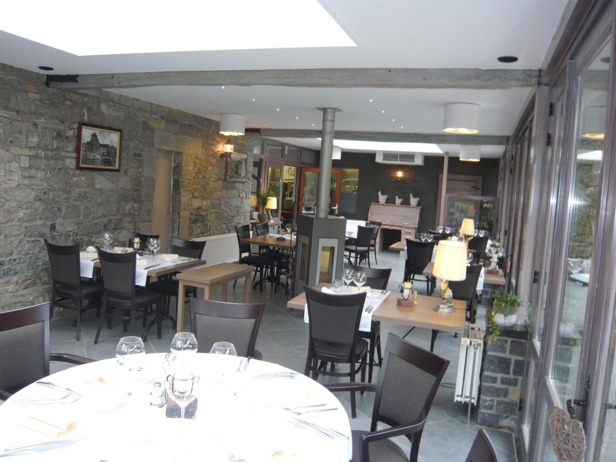 Hôtel/Restaurant à la Ferme Ferrières Extérieur photo